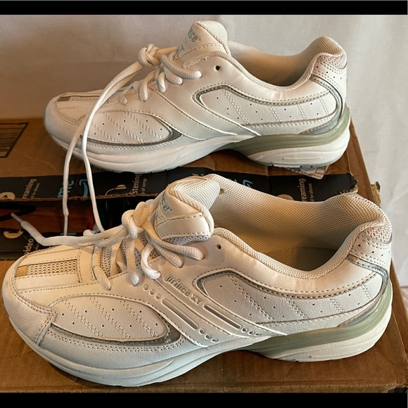 Prince XT 3100 leather non marking court shoe women’s 8 1/2 Brand New - Picture 2 of 8